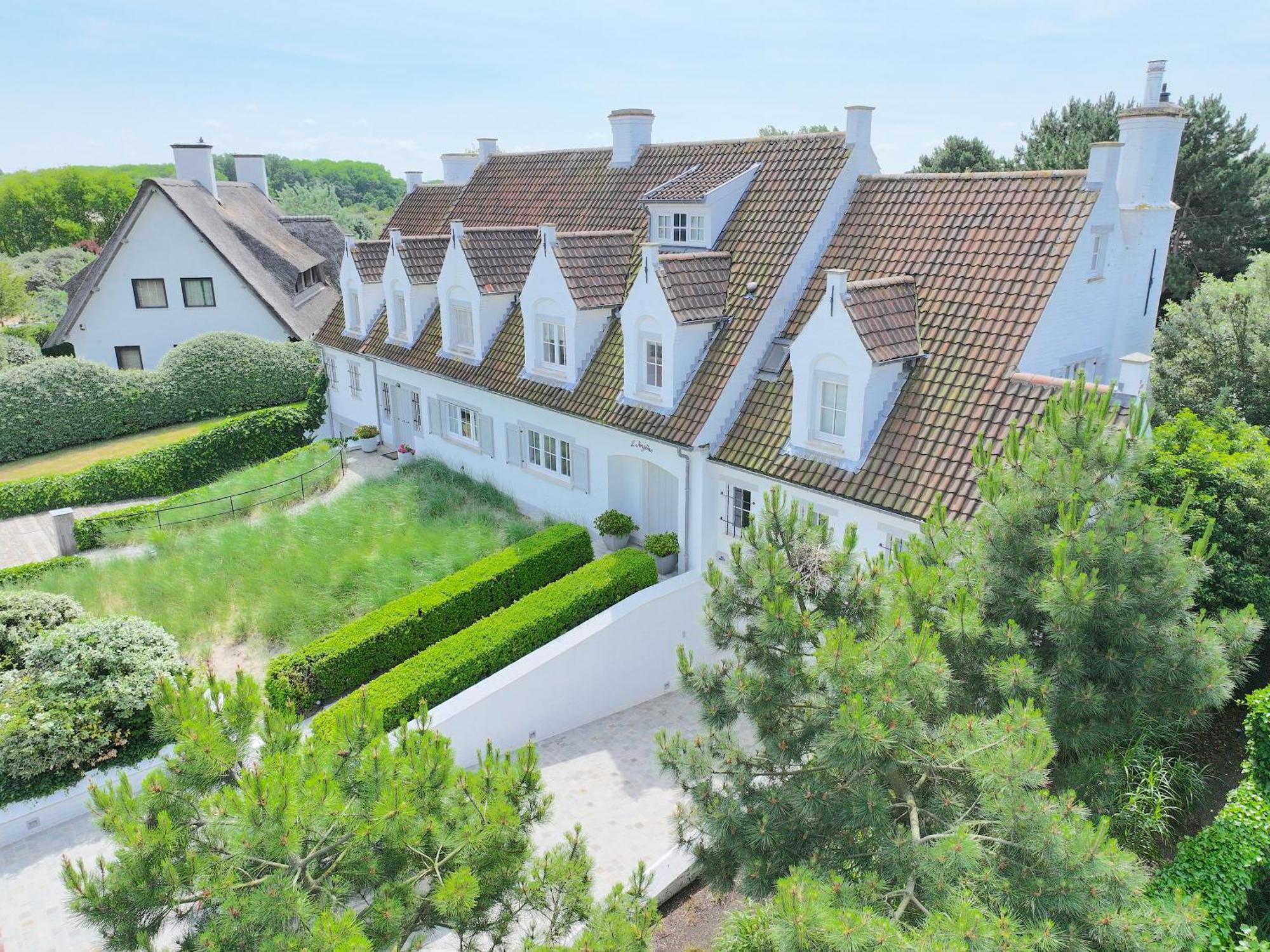 Charming Villa Near The Dunes Of Knokke Le Zoute ภายนอก รูปภาพ